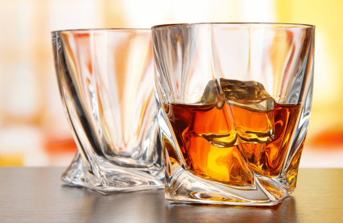 Modern Twist Tumbler Glass