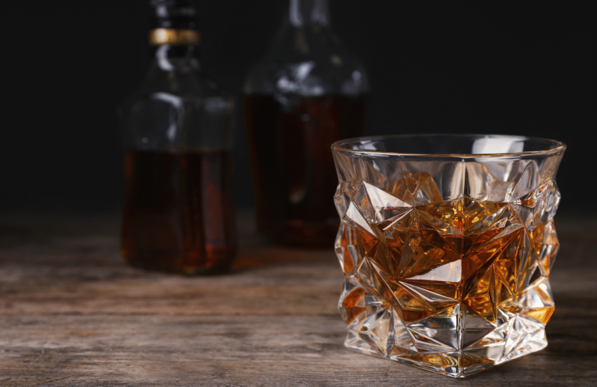 Geometric Facet Crystal Tumbler